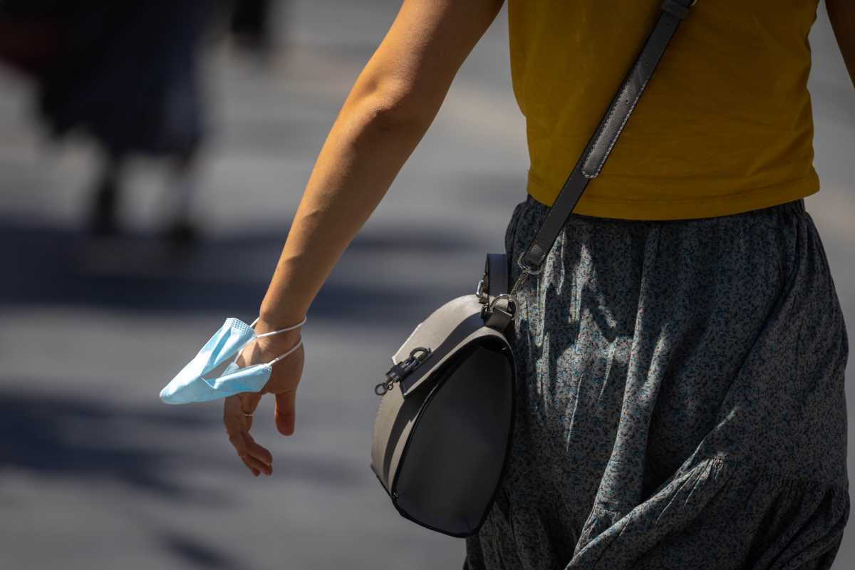 ECDC: Έ&omega;&sigmaf; &tau;&omicron; &tau;έ&lambda;&omicron;&sigmaf; &tau;&omicron;&upsilon; &kappa;&alpha;&lambda;&omicron;&kappa;&alpha;&iota;&rho;&iota;&omicron;ύ &tau;&omicron; 90% &tau;&omega;&nu; &epsilon;&upsilon;&rho;&omega;&pi;&alpha;ϊ&kappa;ώ&nu; &kappa;&rho;&omicron;&upsilon;&sigma;&mu;ά&tau;&omega;&nu; &kappa;&omicron;&rho;&omicron;&nu;&omicron;ϊ&omicron;ύ &theta;&alpha; &alpha;&phi;&omicron;&rho;ά &tau;&eta;&nu; &pi;&alpha;&rho;&alpha;&lambda;&lambda;&alpha;&gamma;ή &Delta;έ&lambda;&tau;&alpha;