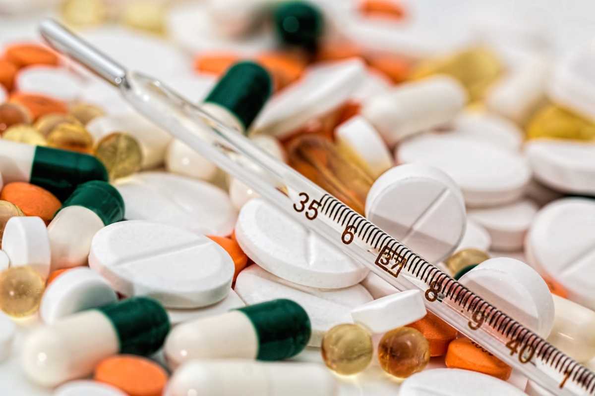 Αντιβιοτικά: H αλόγιστη χρήση στην πανδημία ενίσχυσε τη μικροβιακή αντοχή