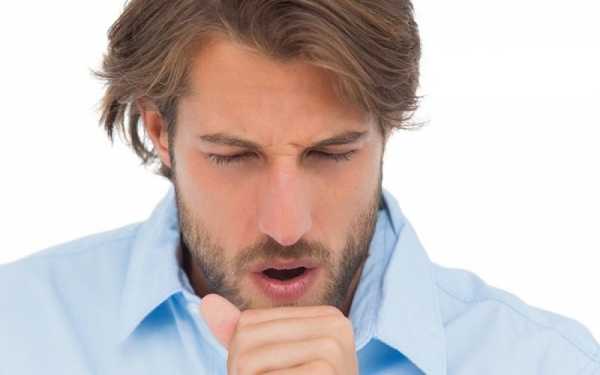 Πότε πρέπει να δείτε γιατρό για τον επίμονο βήχα που σας ταλαιπωρεί;