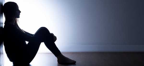 &Mu;&omicron;&nu;&alpha;&xi;&iota;ά: A&phi;&omicron;&rho;ά &pi;&epsilon;&rho;&iota;&sigma;&sigma;ό&tau;&epsilon;&rho;&omicron; &tau;&omicron; &alpha;&nu;&delta;&rho;&iota;&kappa;ό ή &tau;&omicron; &gamma;&upsilon;&nu;&alpha;&iota;&kappa;&epsilon;ί&omicron; &phi;ύ&lambda;&omicron;;